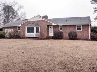 45 Mohawk Rd, Hampton, VA 23669