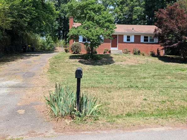 7116 Judith Ave, Alexandria, VA 22315
