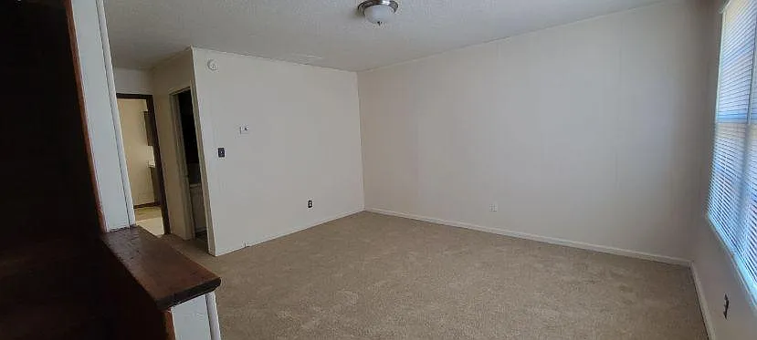 2 bed, 1.5 bath, $800 — Photo 3