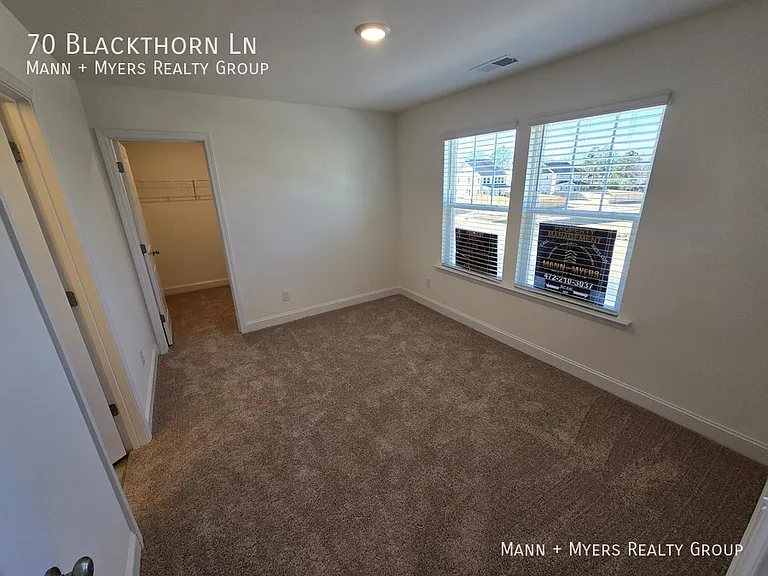 70 Blackthorn Ln — Photo 27