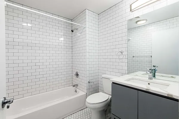 Rented by Bold New York | media 11