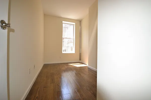 Rented by Bold New York | media 10