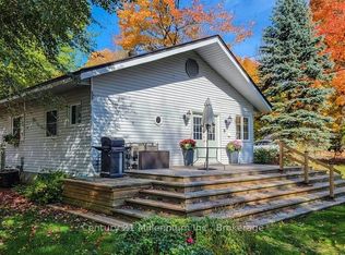 19 Hastings Ave, Tiny, ON L0L1P1