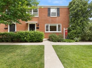 2547 Ridgeway Ave, Evanston, IL 60201