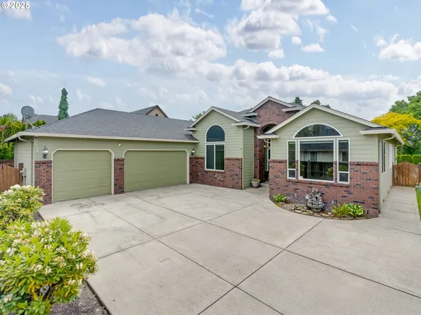 12003 NW 25th Ct, Vancouver, WA 98685