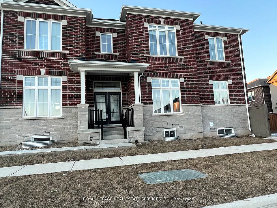 506 Kennedy Cir W