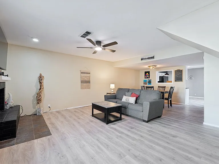 9605 Hefner Village Blvd — Photo 4