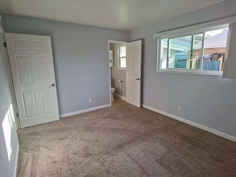 1431 Marshall Rd — Photo 9