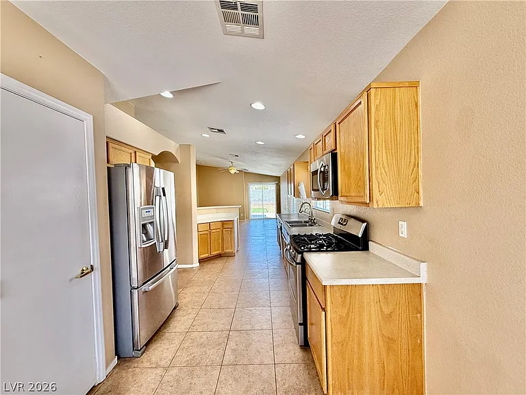 1202 Granite Ash Ave — Photo 4