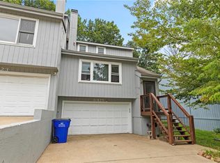 10125 Steele Rd, Edwardsville, KS 66111