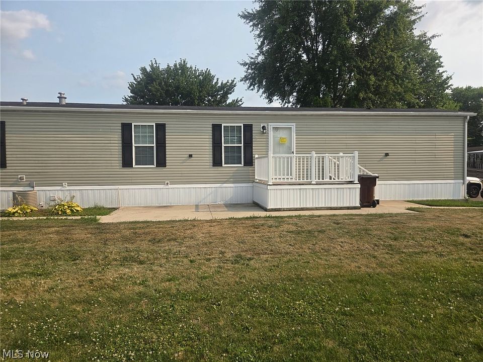 1st image of 89 Woodcrest Dr #89
