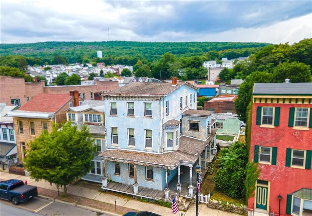 227 W Broad St, Tamaqua, PA 18252 Zillow