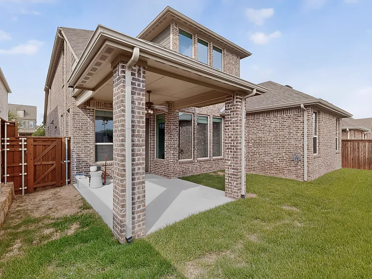 5901 The Esplanade Dr — Photo 49