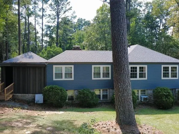 1276 Woods Cir NE, Atlanta, GA 30324