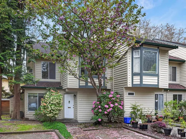 7611 Moffatt Rd #8, Richmond, BC V6Y 1X9
