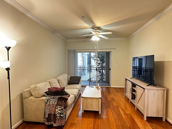 12945 Centre Park Cir APT 207