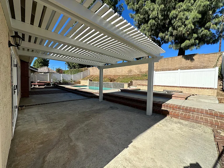 2933 Shamrock Ave — Photo 25