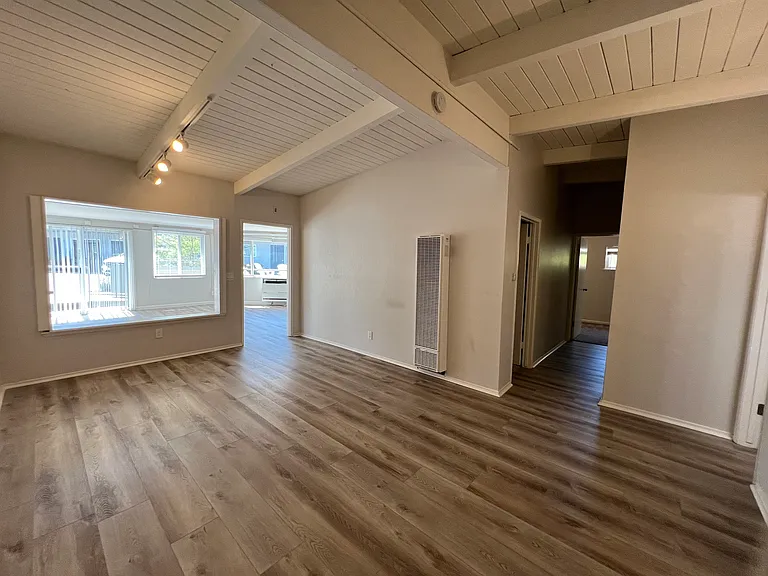 603 Johnson Ave — Photo 25