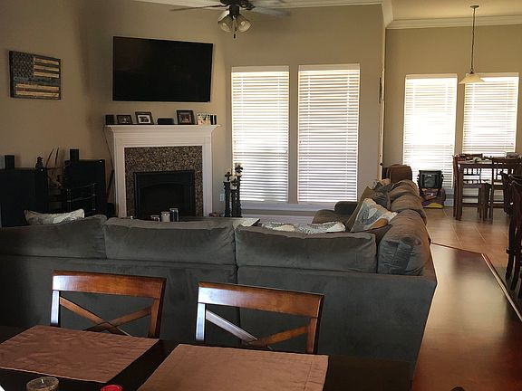 4th image of 5011 Heritage Dr