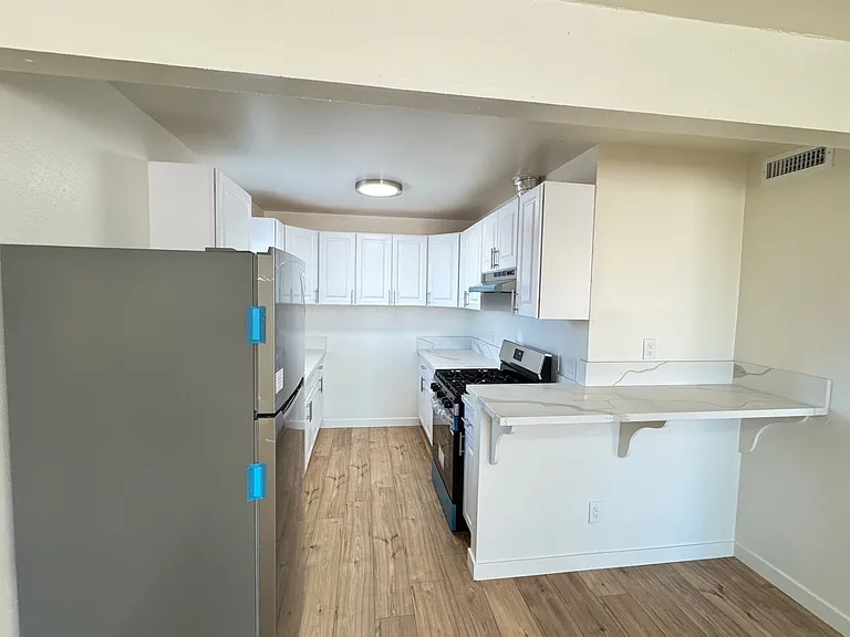 7111 Westview Pl #C — Photo 12
