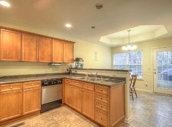 4th image of 5521 Creole Way #50