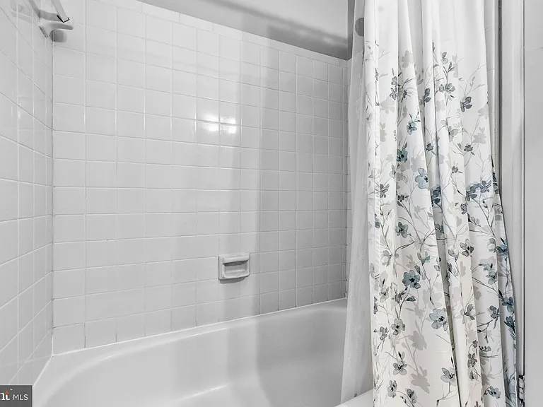 2909 S Dinwiddie St — Photo 28