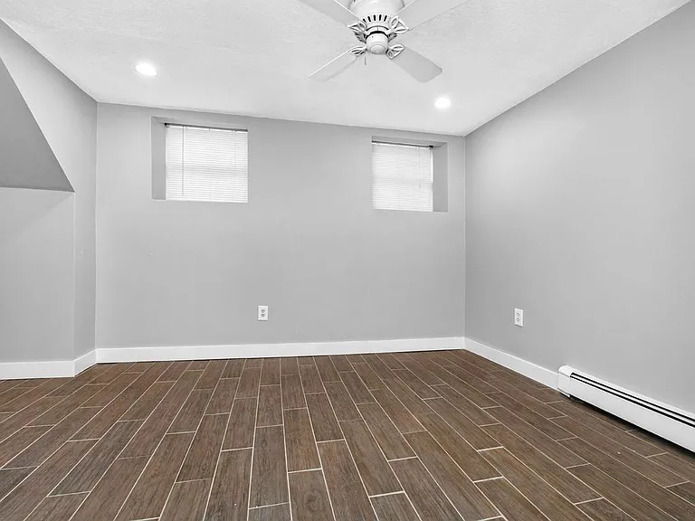 271 Bunker Hill St #1 — Photo 9