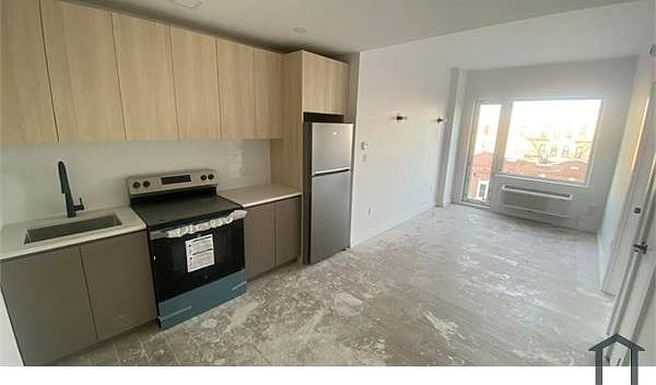 1st image of 2103 Union St #4I