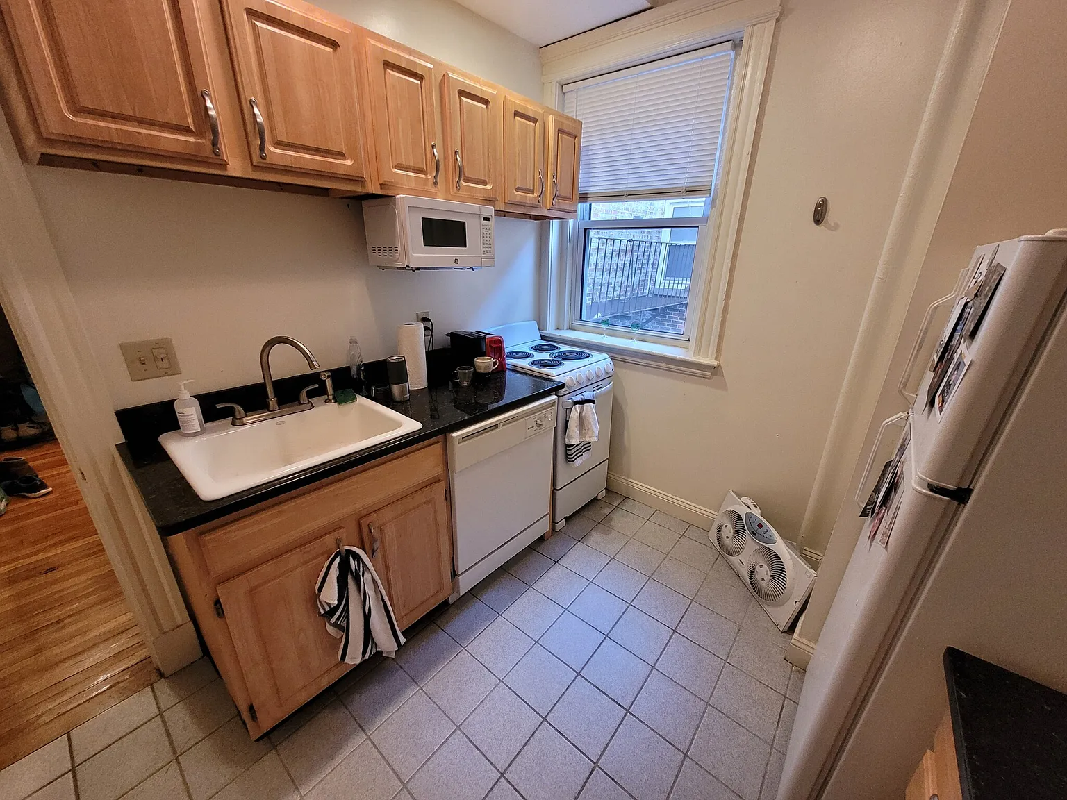 1 bed, 1.0 bath, $2,650 — Photo 4