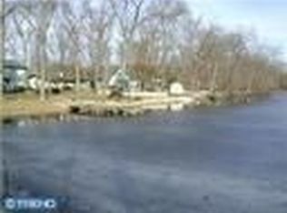7 Twin Lake Ave, Sewell, NJ 08080
