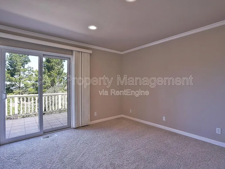815 Alice St #B — Photo 12