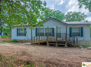 200 Cheyenne Ln, Kingsbury, TX 78638