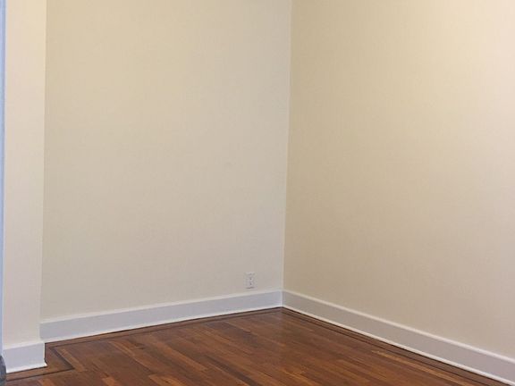 5th image of 2835 34th St APT 35