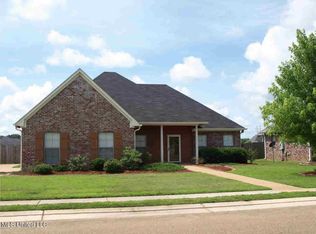 103 King Arthur Ln, Clinton, MS 39056