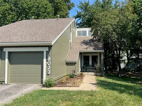 8023 Monrovia St, Lenexa, KS 66215