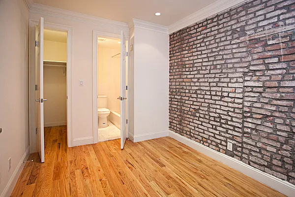 Rented by Dallien Realty Limited Liability Company | media 14