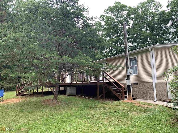 2nd image of 1271 Fairview Farm Cir