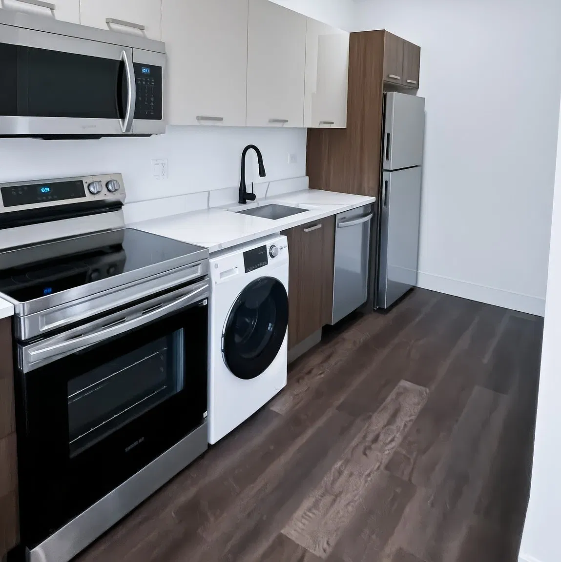 2 bed, $2,595 — Photo 2