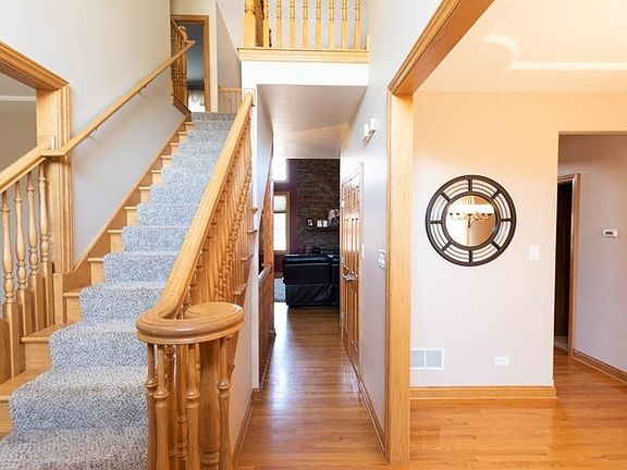 5th image of 8601 Hotchkiss Dr