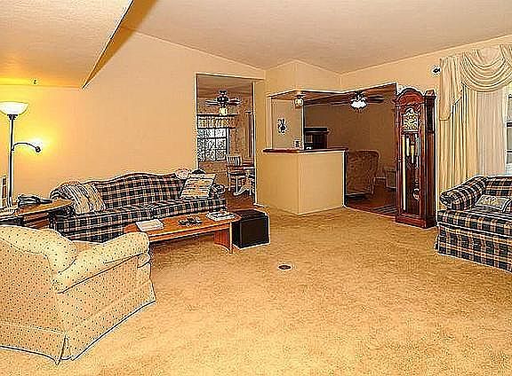 2nd image of 4421 Hale St