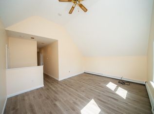137 Midland St #2, Lowell, MA 01851