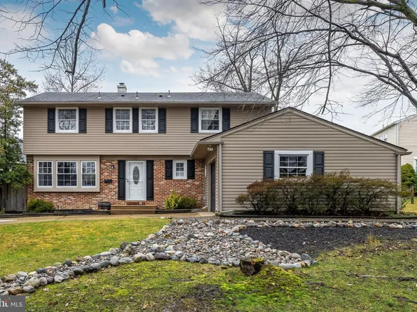17 Tunbridge Rd, Cherry Hill, NJ 08003