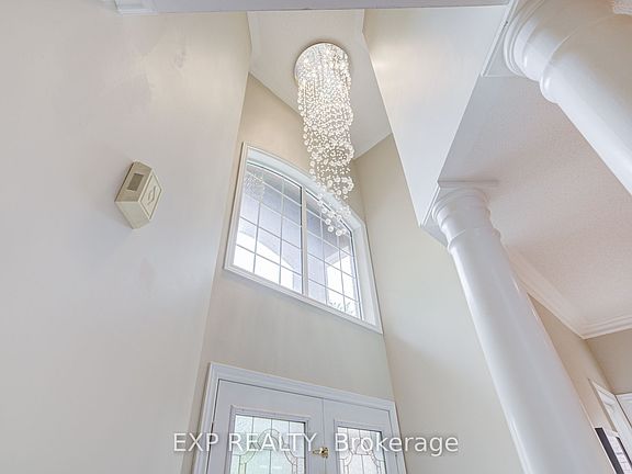 3rd image of 71 Futura Ave