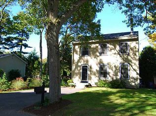 17 Acre Ave, Barrington, RI 02806