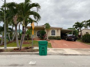 1079 W 26th St, Riviera Beach, FL 33404