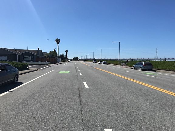 4th image of 1791 Beach Park Blvd