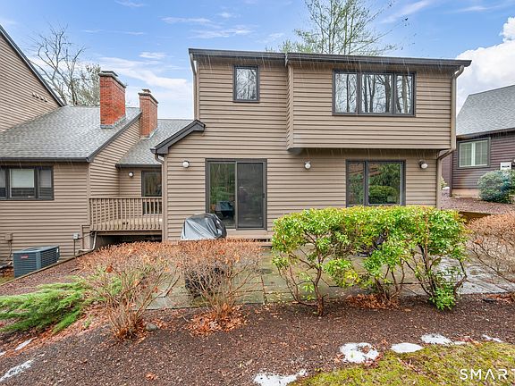 5th image of 8 Ironwood Road