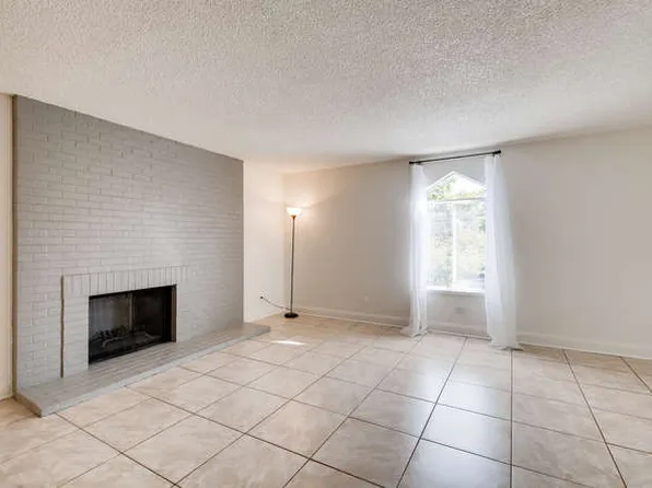 3361 S Monaco Pkwy APT D, Denver, CO 80222