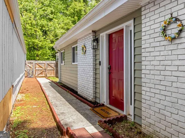 2958 Chipmunk Trl SE, Marietta, GA 30067
