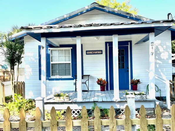 317 State St, Bay Saint Louis, MS 39520